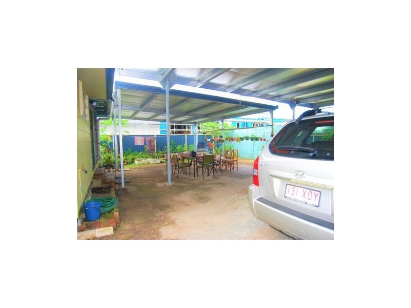 399 Shakespeare St, Mackay QLD 4740