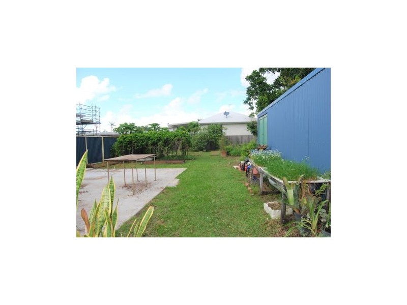 399 Shakespeare St, Mackay QLD 4740