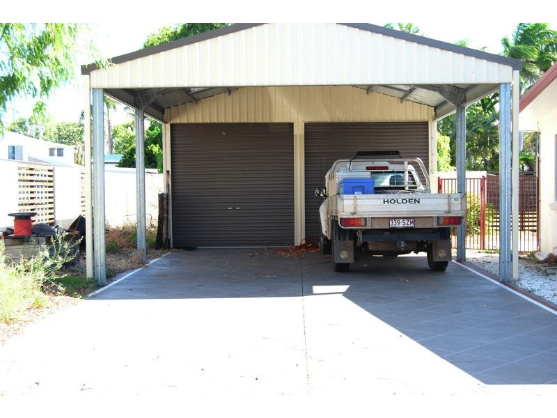 1 Kilgour St, South Mackay QLD 4740