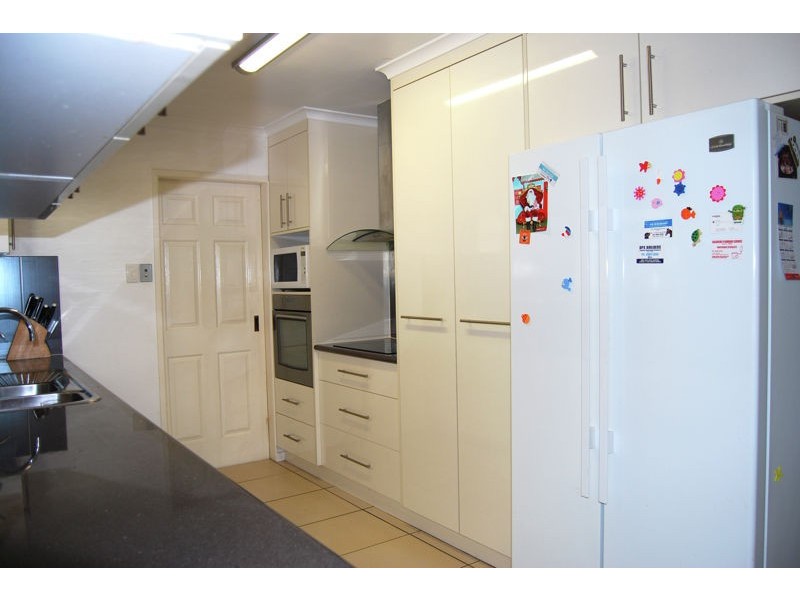 1 Kilgour St, South Mackay QLD 4740