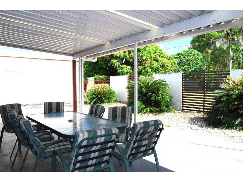 1 Kilgour St, South Mackay QLD 4740