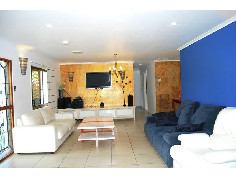 1 Kilgour St, South Mackay QLD 4740