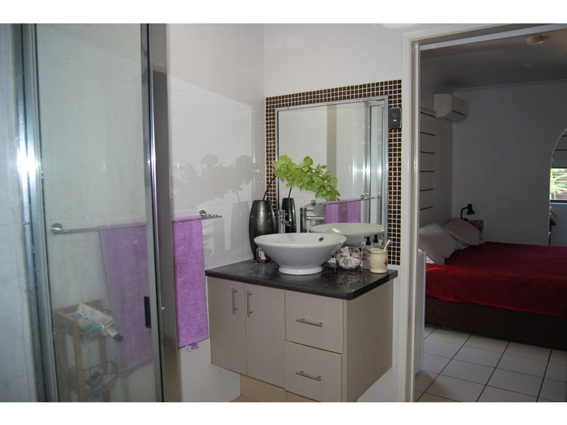 1 Kilgour St, South Mackay QLD 4740