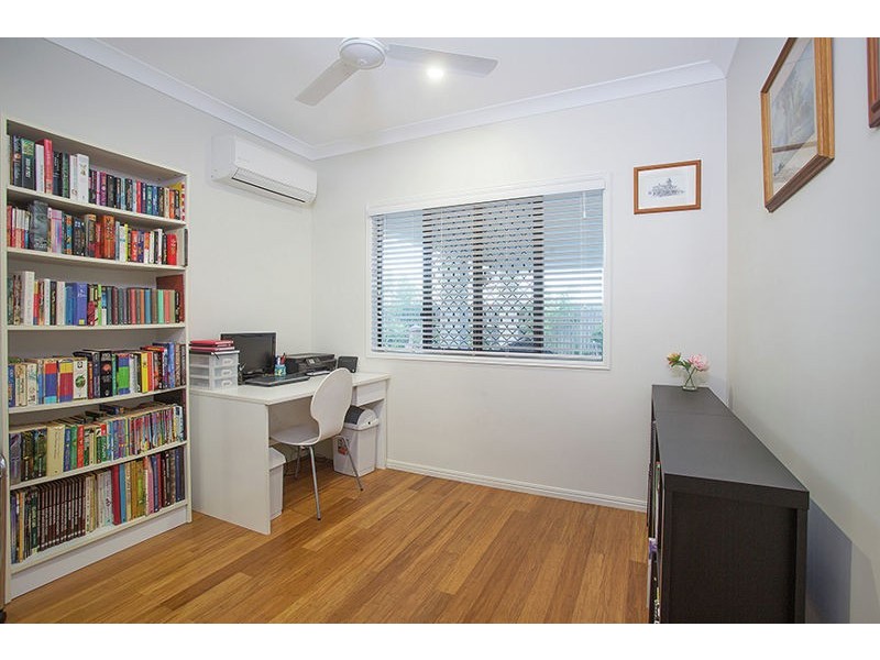 8 Kiber Place, Ooralea QLD 4740