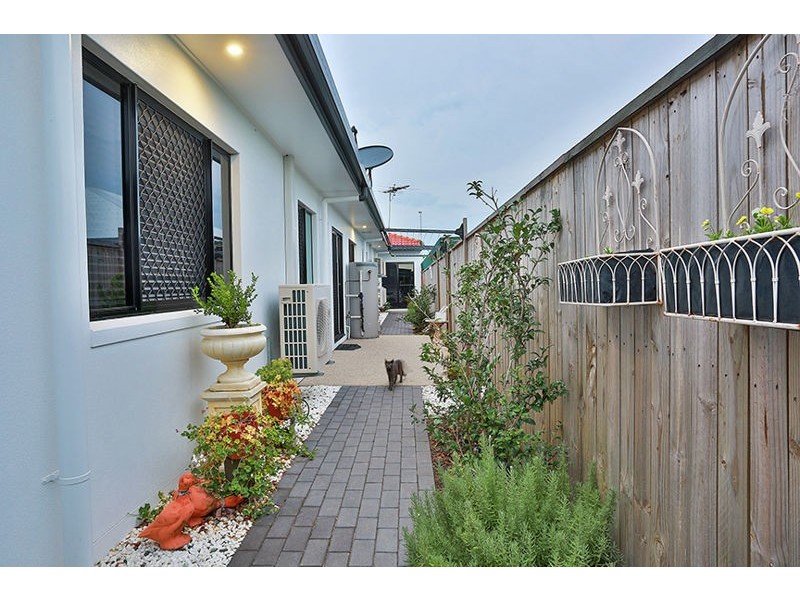 8 Kiber Place, Ooralea QLD 4740