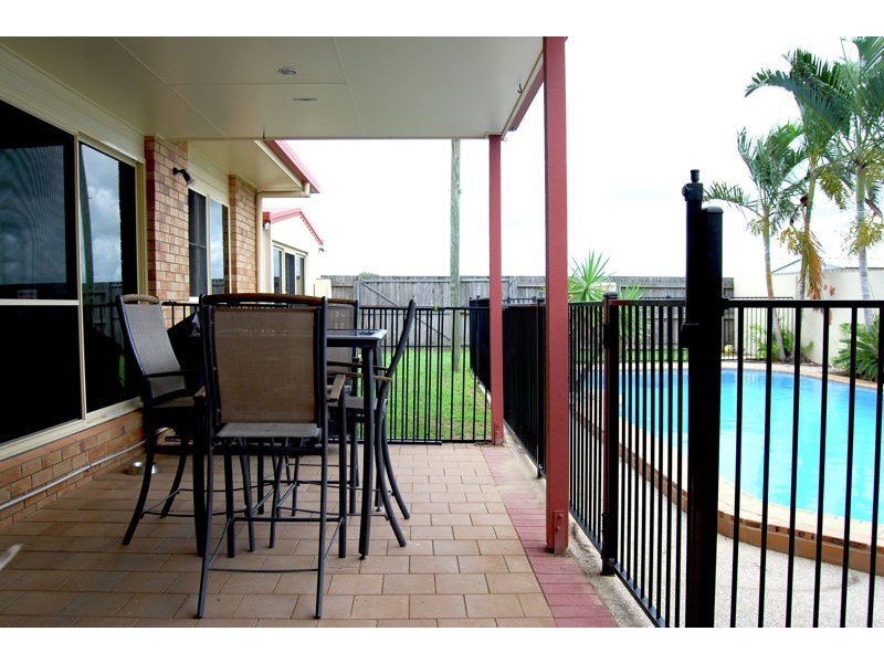 11 Royal Sands Bvl, Bucasia QLD 4750