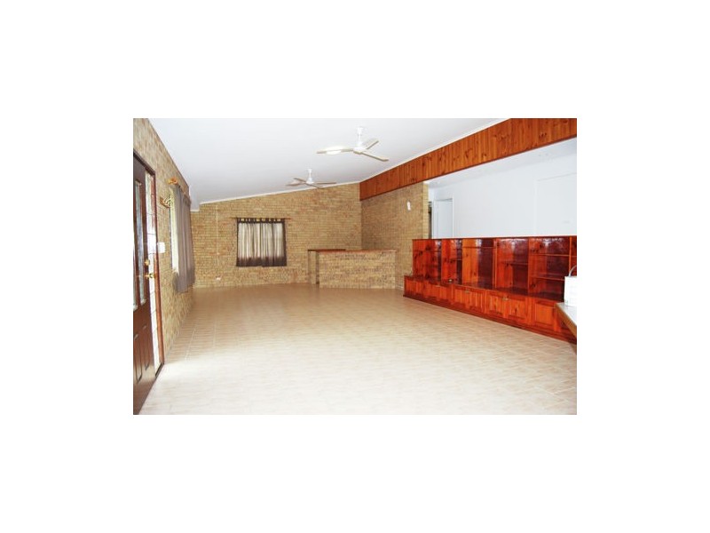 1 Birditt Court, Glenella QLD 4740