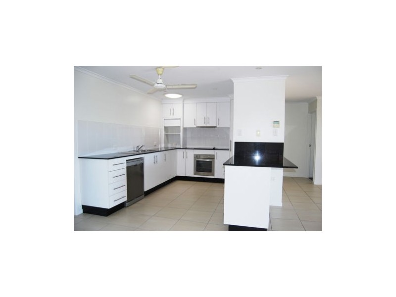 75 Bradman Dr, Glenella QLD 4740