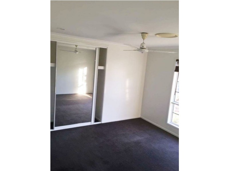 75 Bradman Dr, Glenella QLD 4740