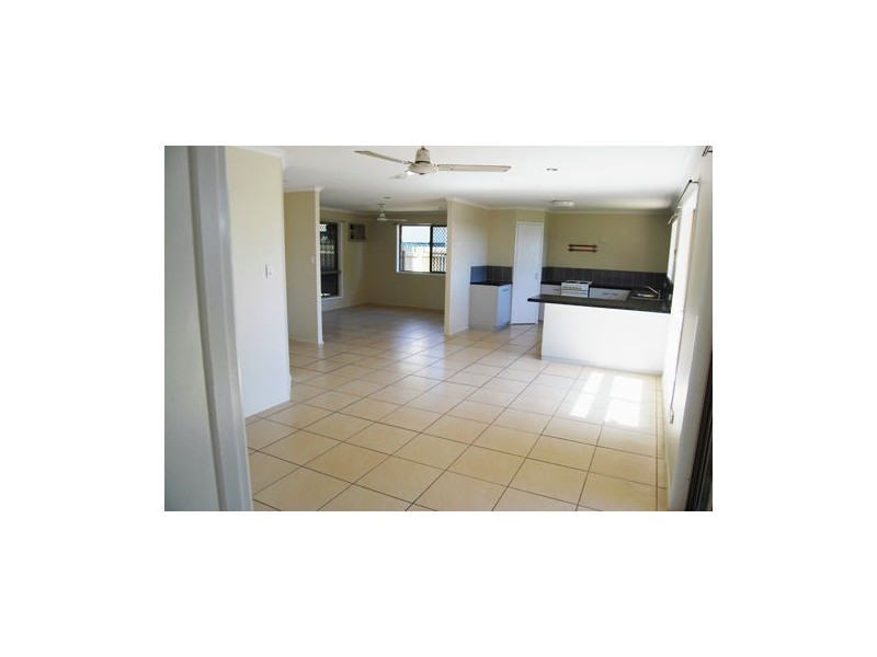 11 / 66 Banksia Ave, Andergrove QLD 4740