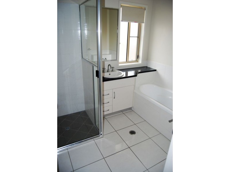 27 Alan, Marian QLD 4753