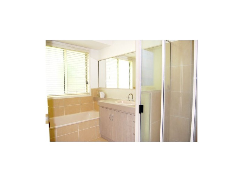 14 Lois St, Mount Pleasant QLD 4740