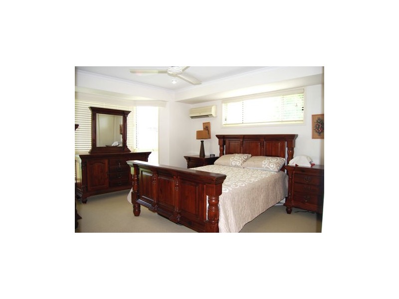 14 Lois St, Mount Pleasant QLD 4740