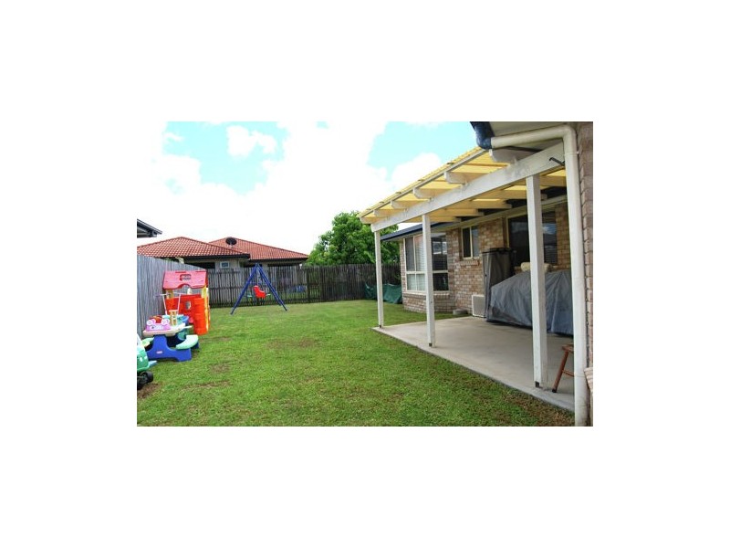 14 Lois St, Mount Pleasant QLD 4740