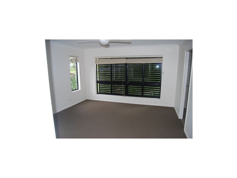 2/15 Hackett Street, Campwin Beach QLD 4737