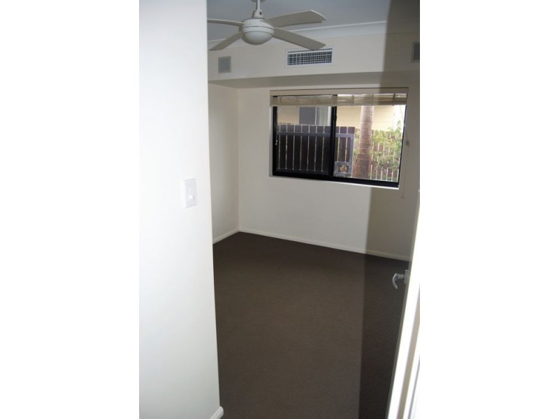 2/15 Hackett Street, Campwin Beach QLD 4737