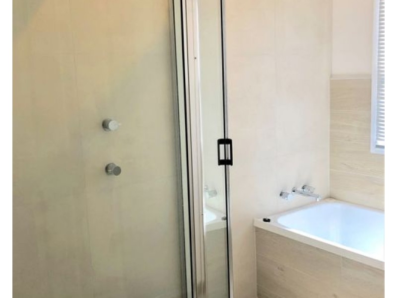 6 Fairmeadow Dr, Mount Pleasant QLD 4740