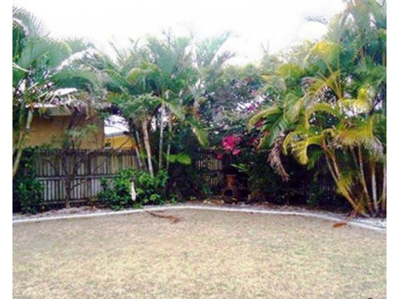 6 Fairmeadow Dr, Mount Pleasant QLD 4740