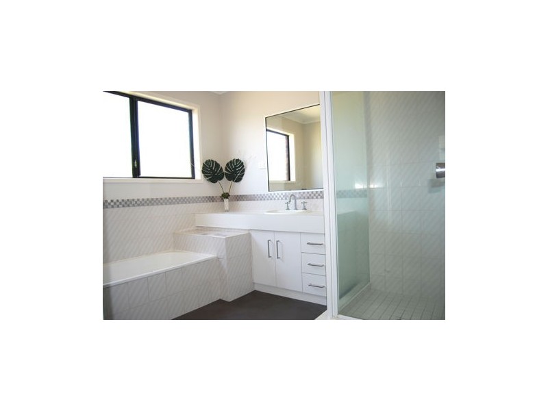 108 Investigator St, Andergrove QLD 4740