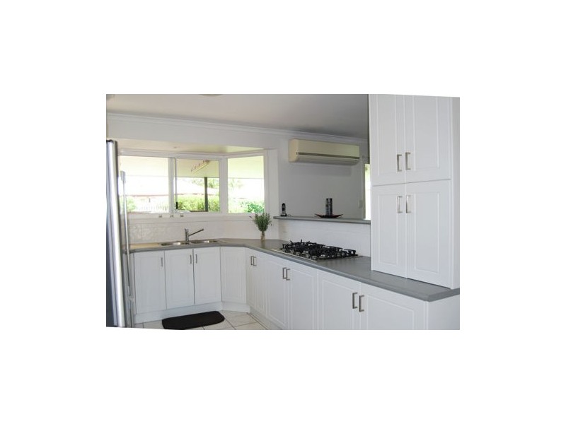 21 Avocado Crt, Beaconsfield QLD 4740