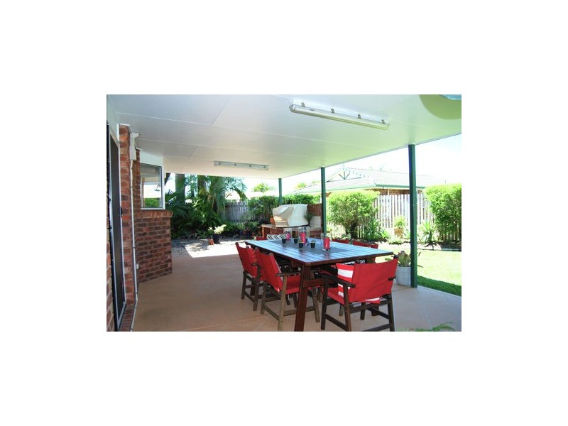 21 Avocado Crt, Beaconsfield QLD 4740