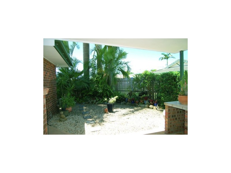 21 Avocado Crt, Beaconsfield QLD 4740