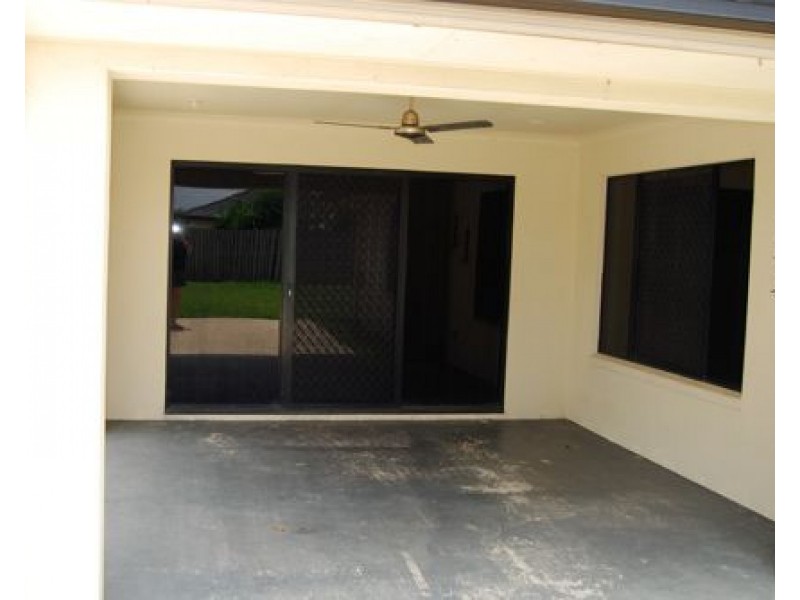 12 Hansen Court, Marian QLD 4753