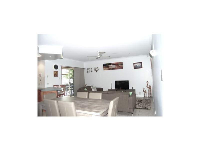 13 Chelsea Cr, Glenella QLD 4740