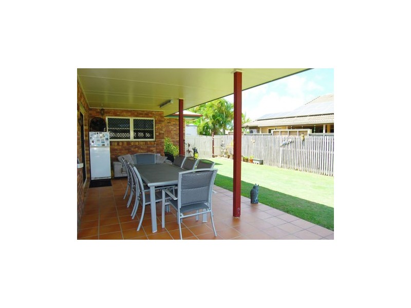 13 Chelsea Cr, Glenella QLD 4740