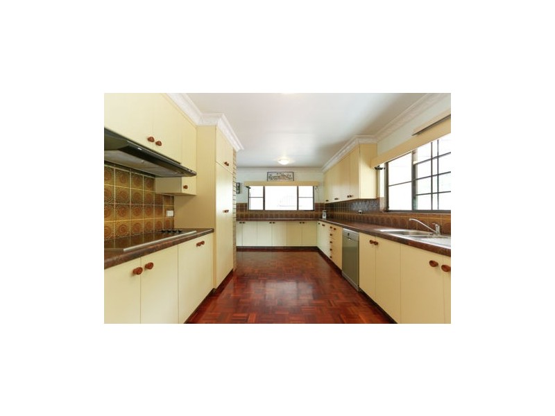 33 Hillside Terrace, Mount Pleasant QLD 4740