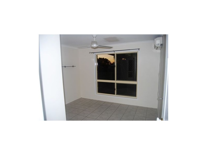 3 Abel Tasman Court, Rural View QLD 4740