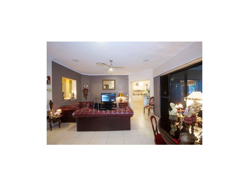 10 Miami Tce, Blacks Beach QLD 4740