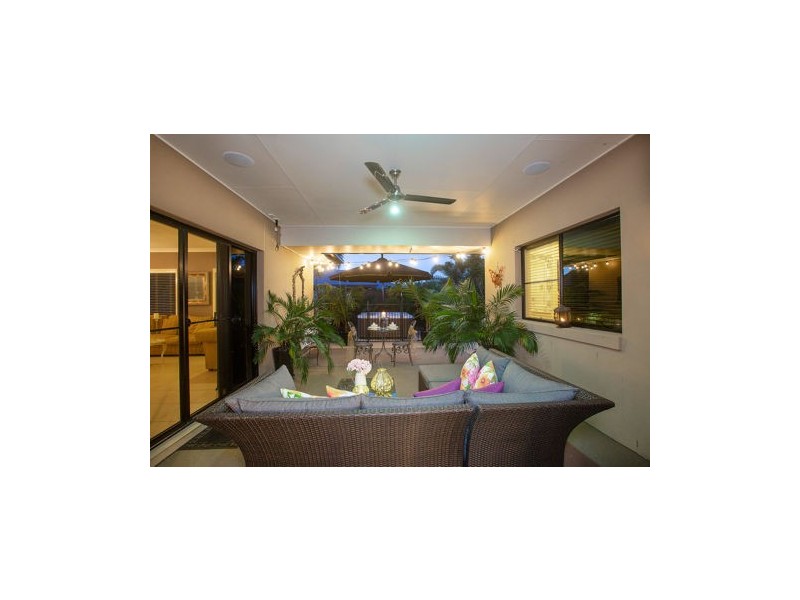 10 Miami Tce, Blacks Beach QLD 4740