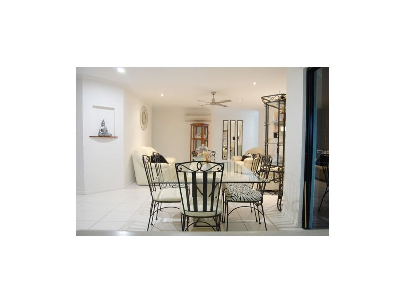 13 Murrays Rd, Glenella QLD 4740