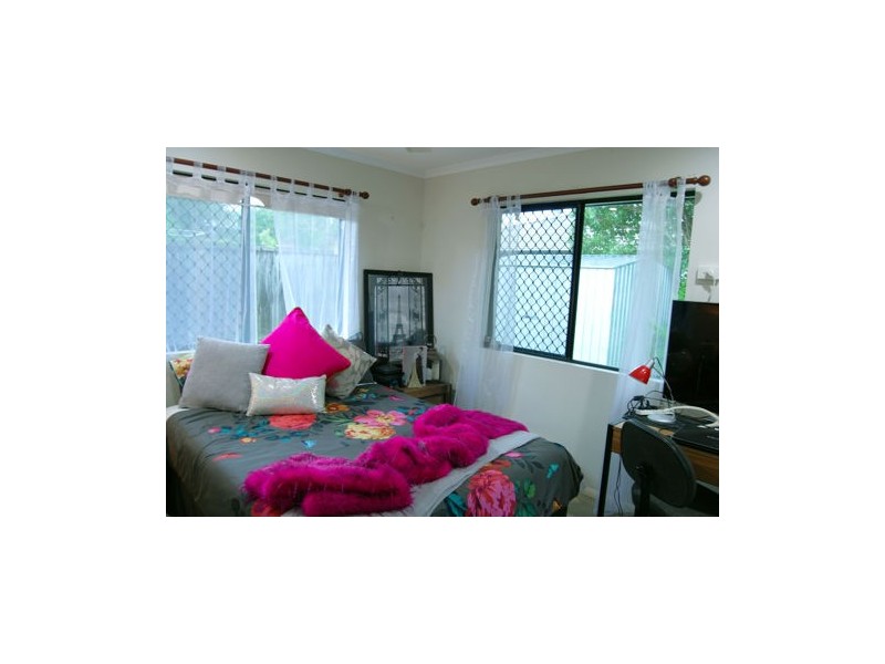 13 Murrays Rd, Glenella QLD 4740