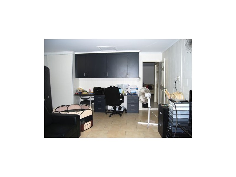 13 Murrays Rd, Glenella QLD 4740