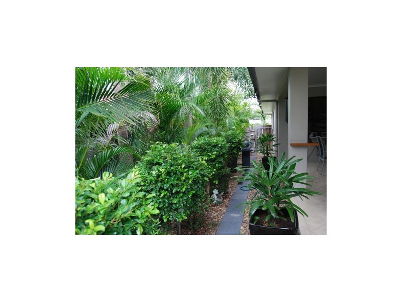 13 Murrays Rd, Glenella QLD 4740