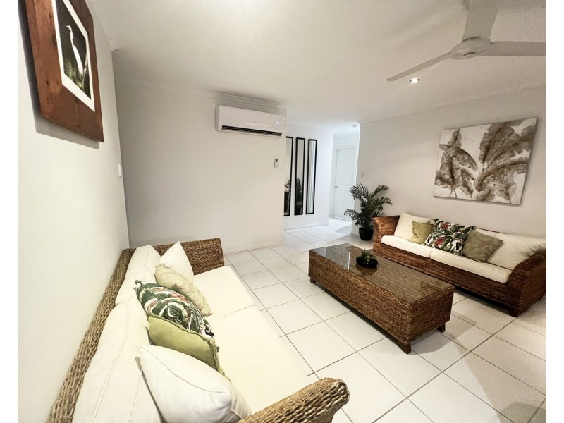 13 Murrays Rd, Glenella QLD 4740