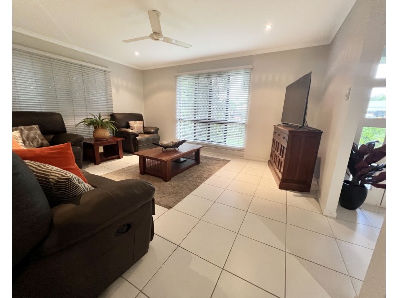 13 Murrays Rd, Glenella QLD 4740