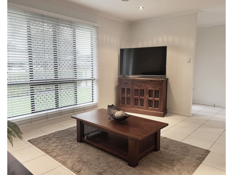 13 Murrays Rd, Glenella QLD 4740