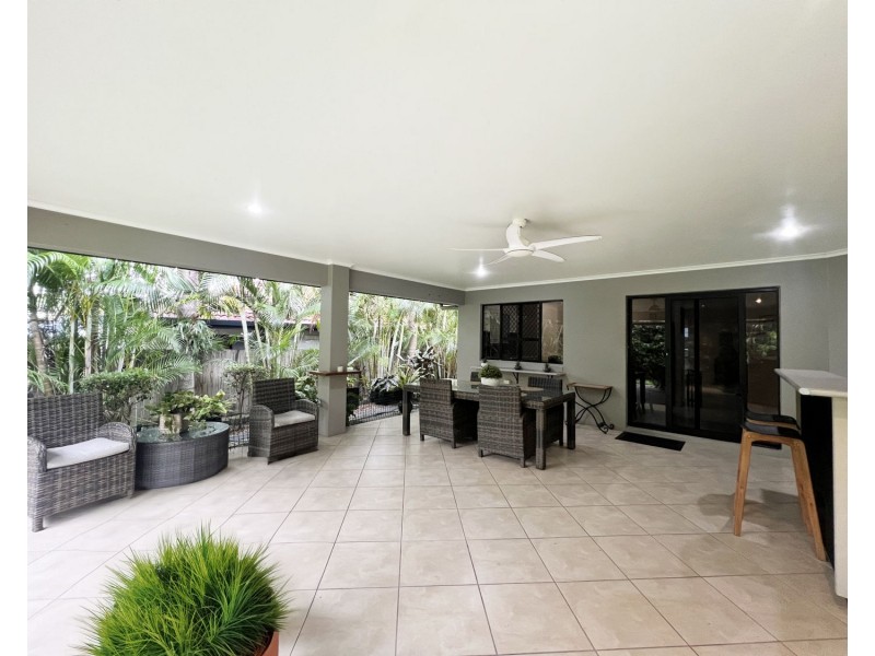 13 Murrays Rd, Glenella QLD 4740