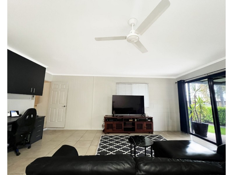 13 Murrays Rd, Glenella QLD 4740