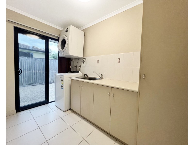 13 Murrays Rd, Glenella QLD 4740