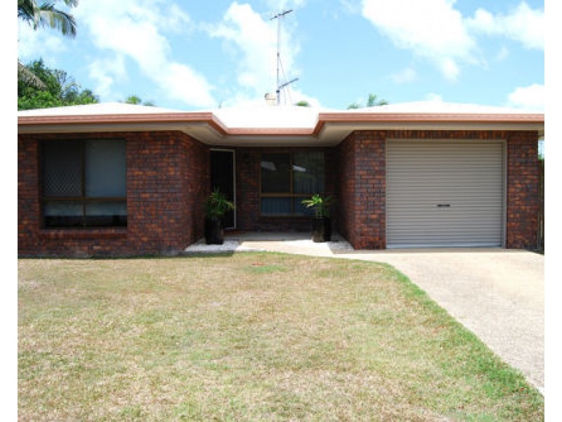 3 Elva Crt, Glenella QLD 4740