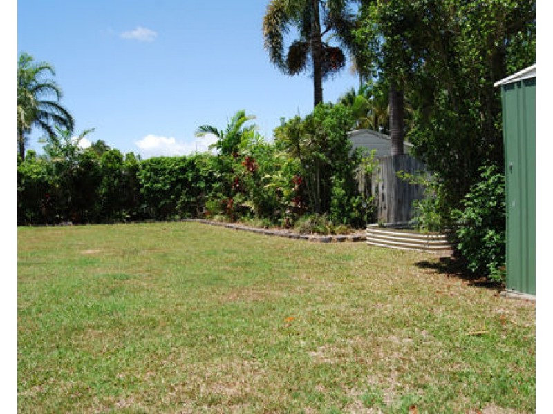 3 Elva Crt, Glenella QLD 4740