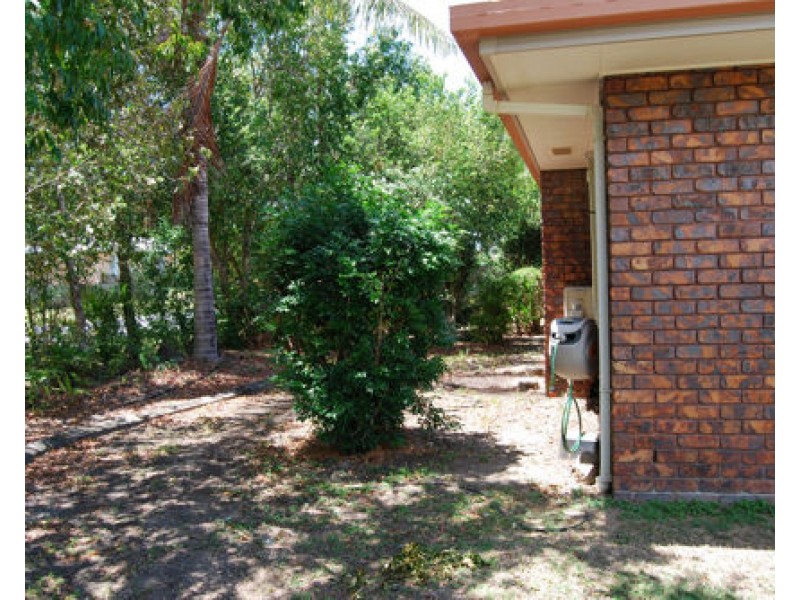 3 Elva Crt, Glenella QLD 4740