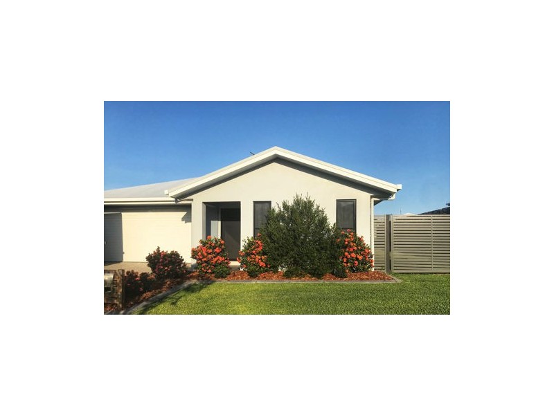 8 Glenoak Ave, Richmond QLD 4740