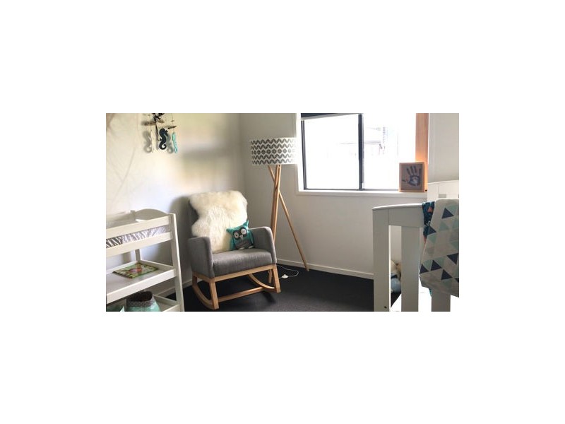 8 Glenoak Ave, Richmond QLD 4740