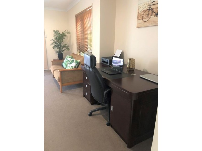 22 Sturt Cr, Erakala QLD 4740