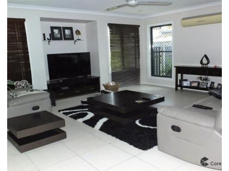 17 Wing Cr, Mount Pleasant QLD 4740